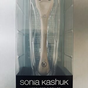 Sonia Kashuk Microneedle Roller